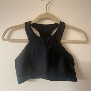 Black Alo Yoga Sportsbra